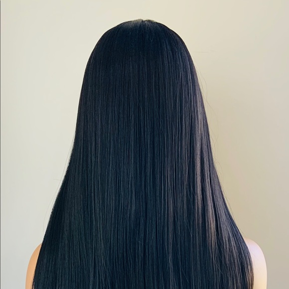 Simply Gorgeous Long Black Synthetic Lace Front Wig for Daily Wear/Photos/Events - Picture 11 of 12